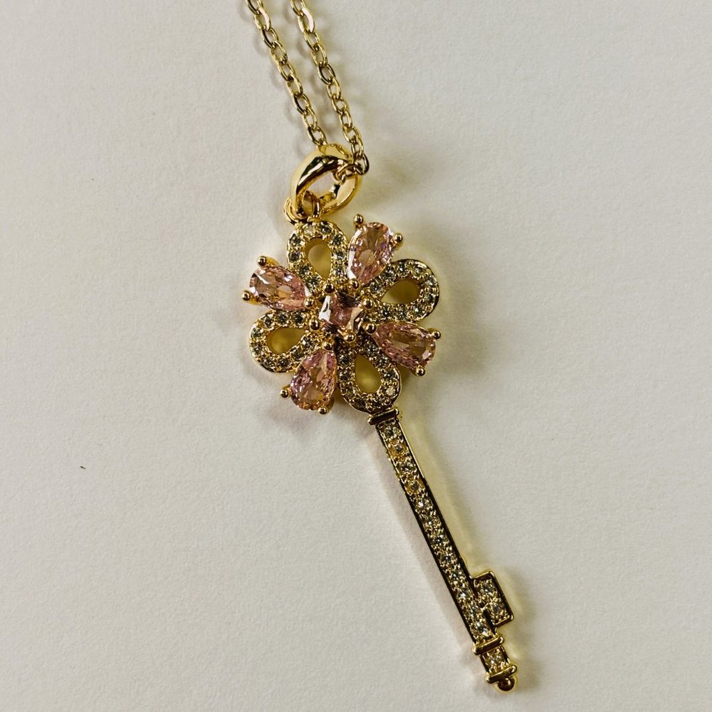 Gold 2 ct Zircon and Rose Quartz Pendant Necklace - Picture 3 of 17